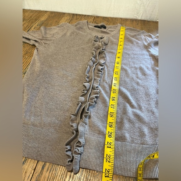 🤎Banana Republic Ruffle Trim Cardigan - Size S🤎 - Picture 5 of 8